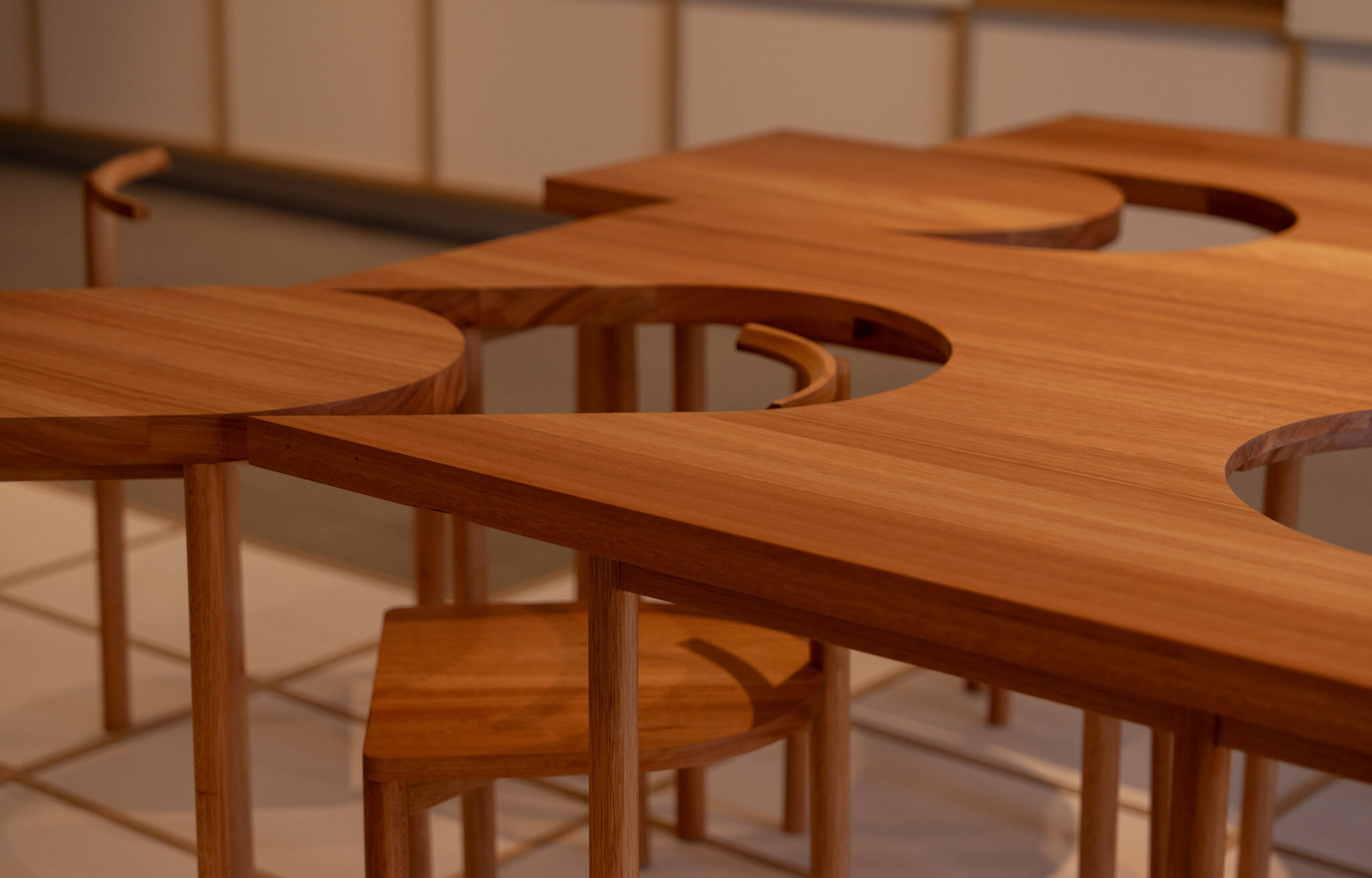 Mueble Arquitectónico II: ¿Mesa para cuántos? 