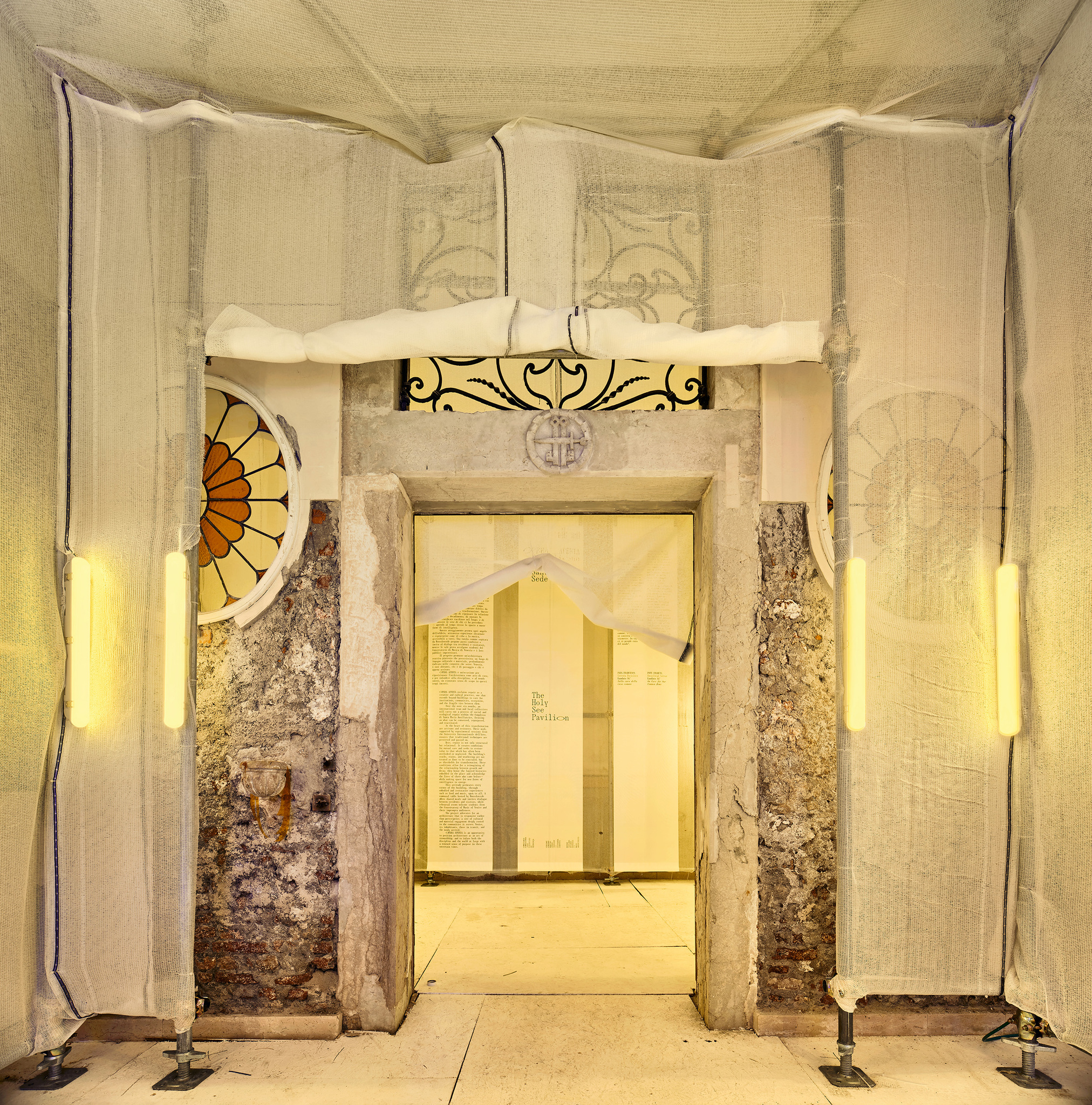 Holy See Pavilion: Opera Aperta 